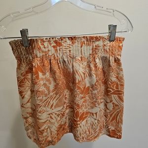 Club Monaco 100% silk skirt